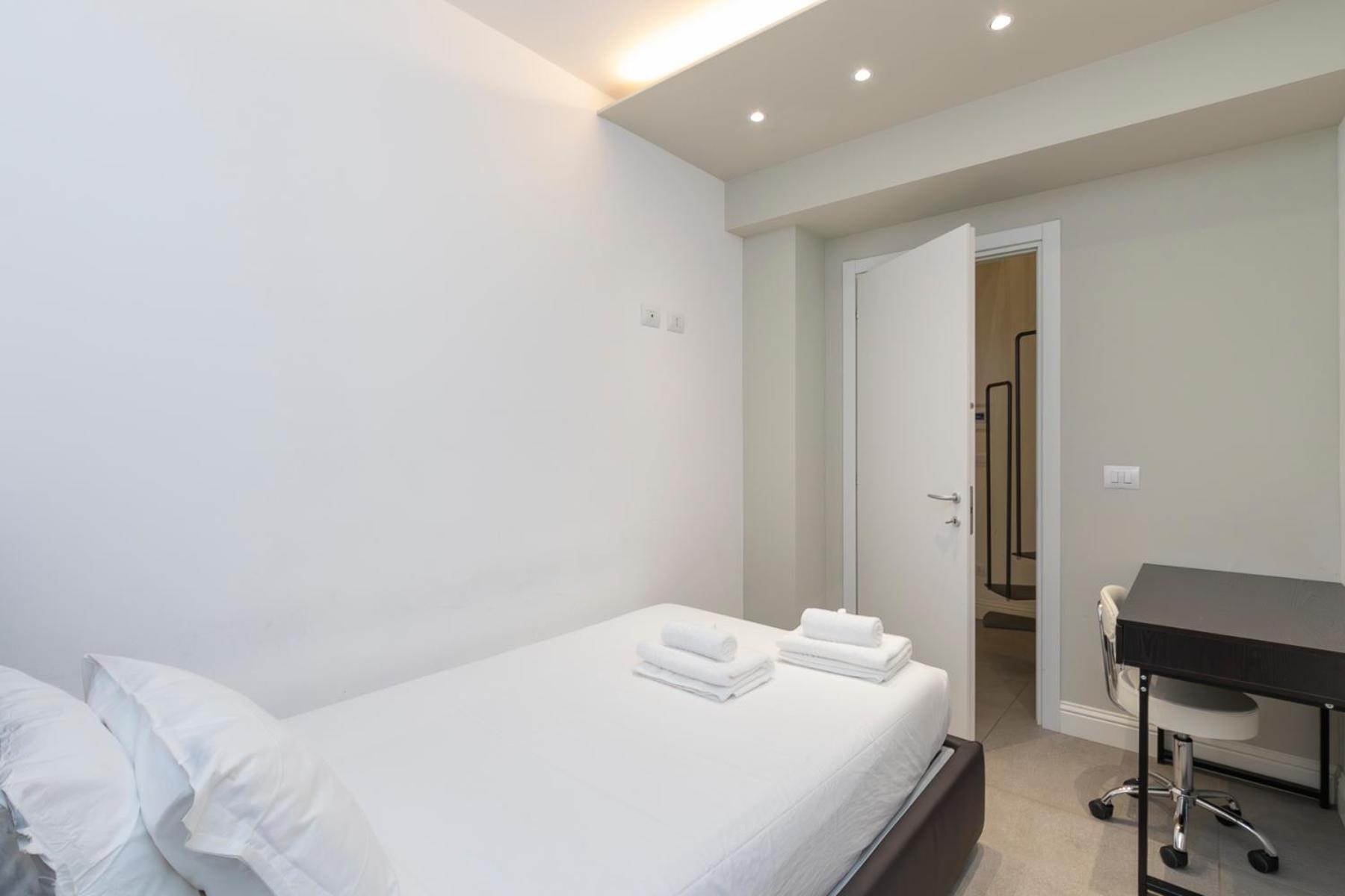 Xenia - Modern Three-room In Moscova Area Apartamento Milán